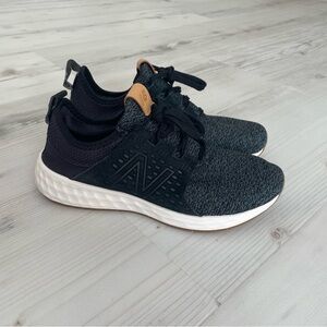 New Balance Black and Dark Gray Sneakers, Size 8B